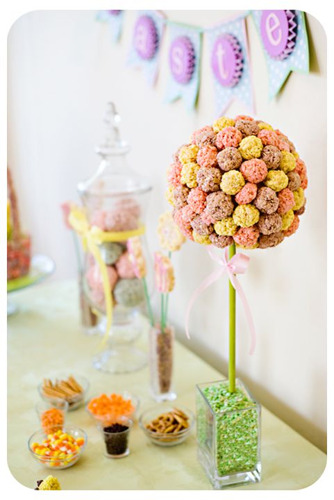 Rice Krispies Easter Table 3 Get in the kitchen with your kids and making lasting memories by creating this beautiful Easter tablescape and fun Easter Rice Krispies Chicks.