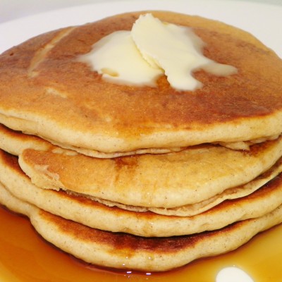 Whole Wheat Blender Pancakes