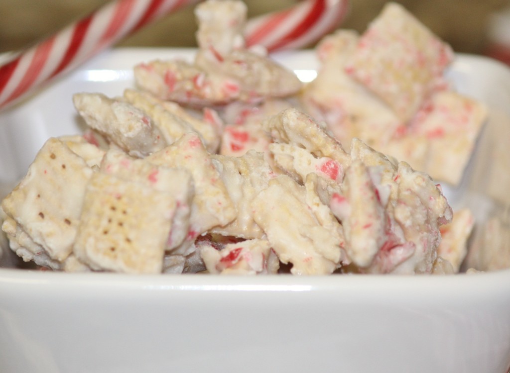 Peppermint Chex Mix