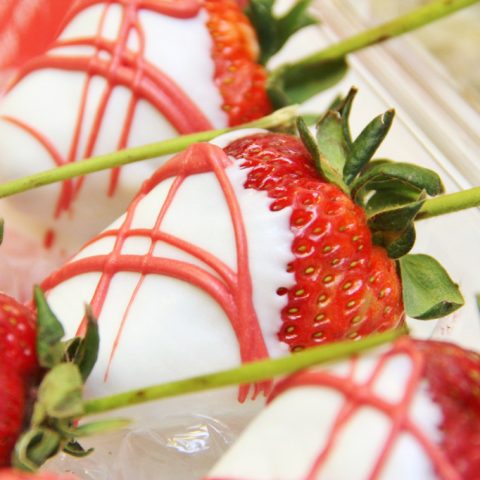 white chocolate dipped long stem strawberries