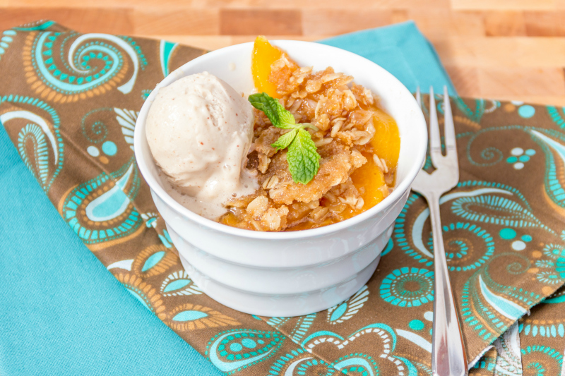 Peach Almond Crisp with Gingersnaps {plus it's Gluten Free and Vegan}