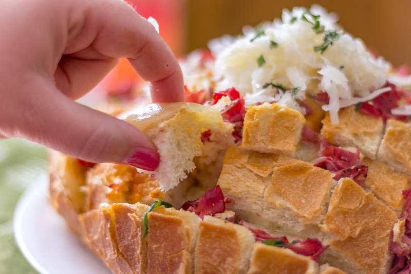 Stuffed Reuben Pull-Apart Bread