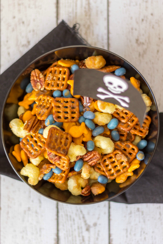 This Pirate Munch Party Mix is perfect for all the pirates and fairies in your life!