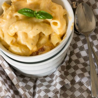 One Pot Macaroni and Cheese