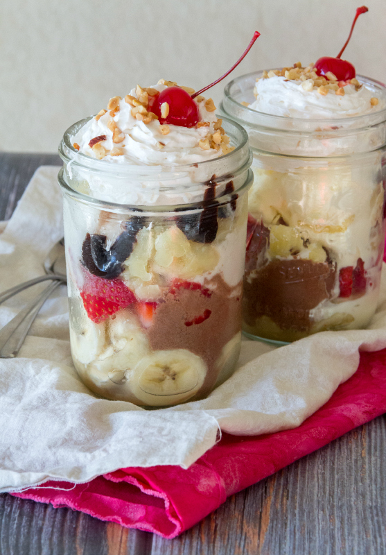 Banana Split Ice Cream Pie {in a Jar}