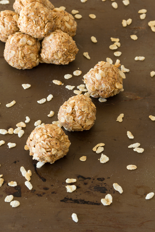 No-Bake Almond Protein Bites