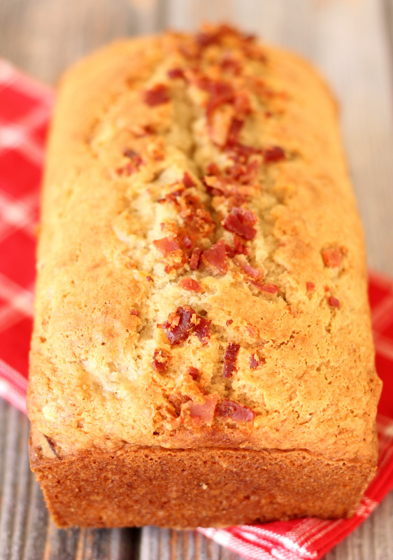 Bacon Banana Bread...it's so easy to make with only 4 ingredients. You won't believe how amazing it tastes. 