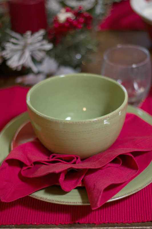 simple christmas tablescape