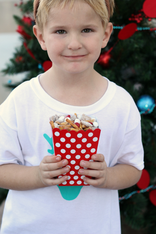 Christmas Snack Mix