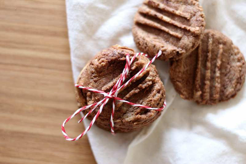 Flourless Chocolate Peanut Butter Cookies....only 4 ingredients