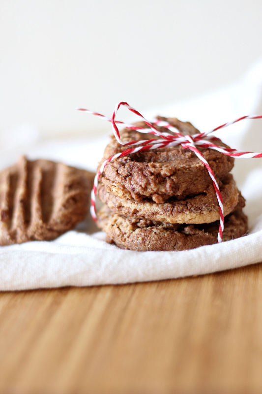 Flourless Chocolate Peanut Butter Cookies....only 4 ingredients