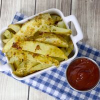 Easy Baked Garlic Parmesan Fries