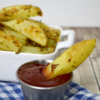 Easy Baked Garlic Parmesan Fries