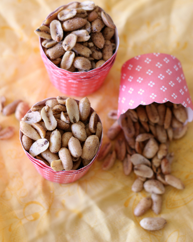 Easy Spicy Peanuts...perfect for gift giving, snacks, and road trips!
