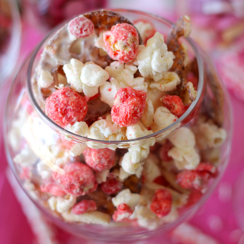 Valentine's Cinnamon Snack Mix