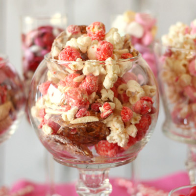 Valentine’s Cinnamon Snack Mix