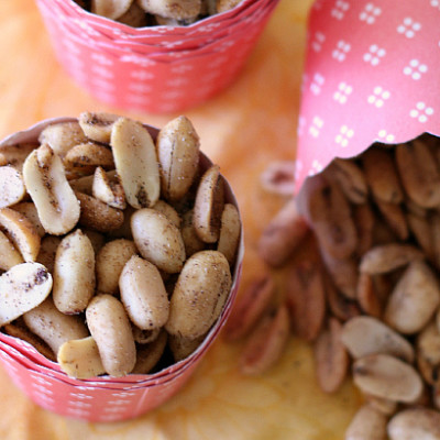 Easy Spicy Peanuts