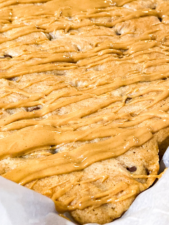 Peanut Butter Banana Cookie Bars in a pan