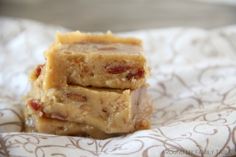 Don't maple and bacon belong together? It's like the perfect marriage! Sweet & Salty! Well...hold your horses because this MAPLE BACON FUDGE is the perfect addition to your gourmet fudge platter.