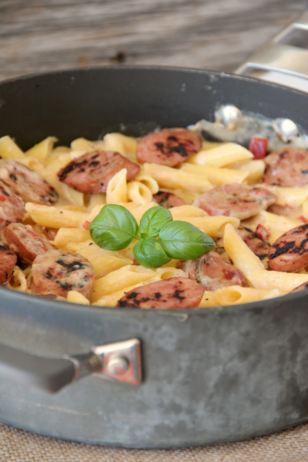 I love goat cheese and red peppers together so this Creamy Goat Cheese, Red Pepper, & Sausage Penne was a no brainer. It's absolutely divine and pure comfort food!