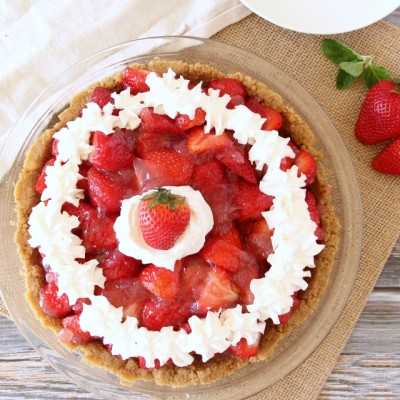 Easy Strawberry Pie Recipe