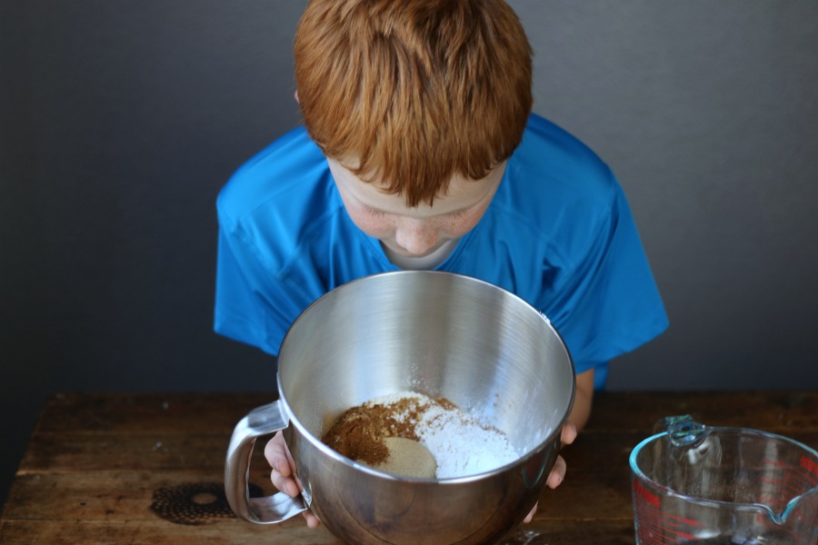 These Holiday Ginger Cookies are perfect for any holiday party or cookie exchange and are super easy to make too.