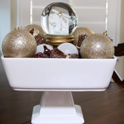 Simple Christmas Centerpiece