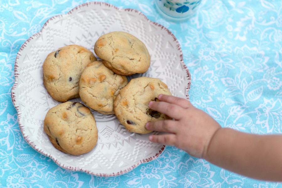 Where are all the dark chocolate lovers? These Dark Chocolate Chip and Butterscotch Cookies are a dark chocolate lover's dream cookie!