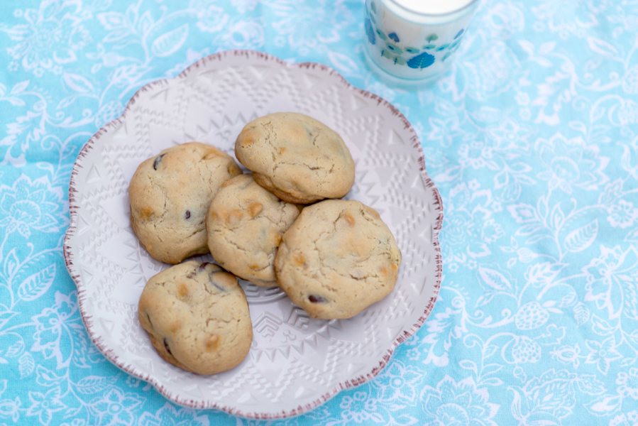 Where are all the dark chocolate lovers? These Dark Chocolate Chip and Butterscotch Cookies are a dark chocolate lover's dream cookie!