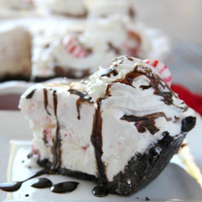 No Bake Chocolate Peppermint Pie