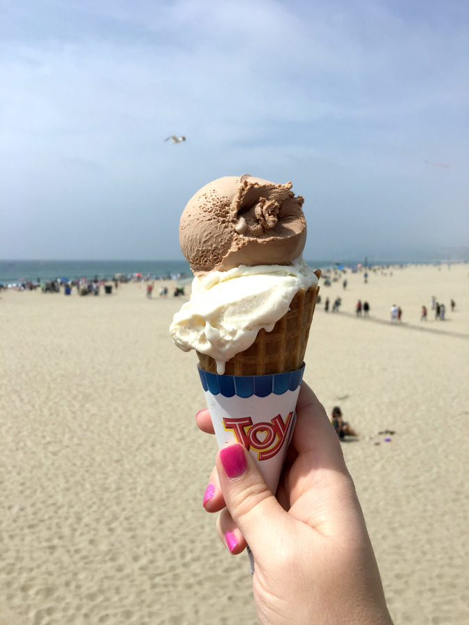 Santa Monica Beach is truly a classical example of a great California beach and Santa Monica Pier is the end of iconic Route 66 with so many things to do and see.