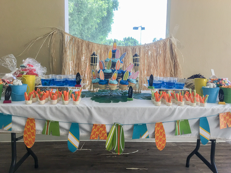 Surf's Up Birthday Party...simple and fun surfing party ideas!