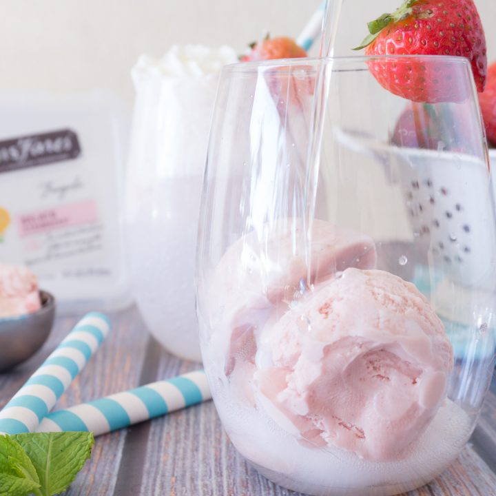 making sparkling strawberry floats