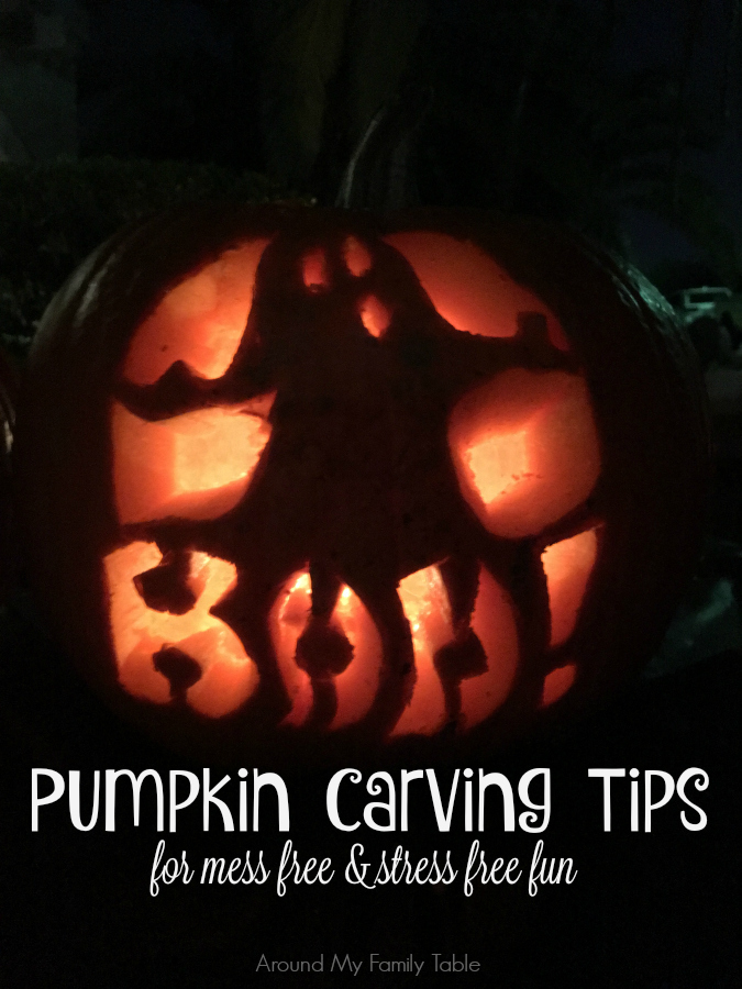 I love seeing all the jack-o-lanterns lit and lined up on Halloween night. These Pumpkin Carving Tips will help you take some of the mess & stress out of this fun family activity.