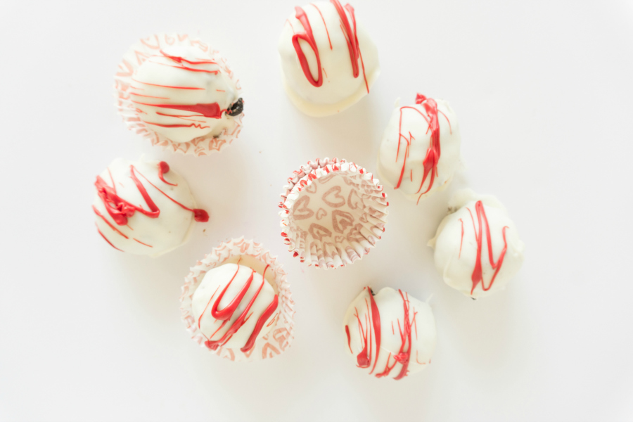 Change up your traditional Oreo BonBons!  My Strawberry Oreo BonBons are always a huge hit and they only have 3 ingredients!