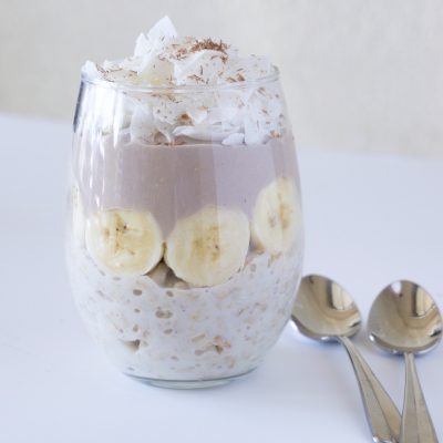 Overnight Oats & Yogurt Breakfast Parfaits