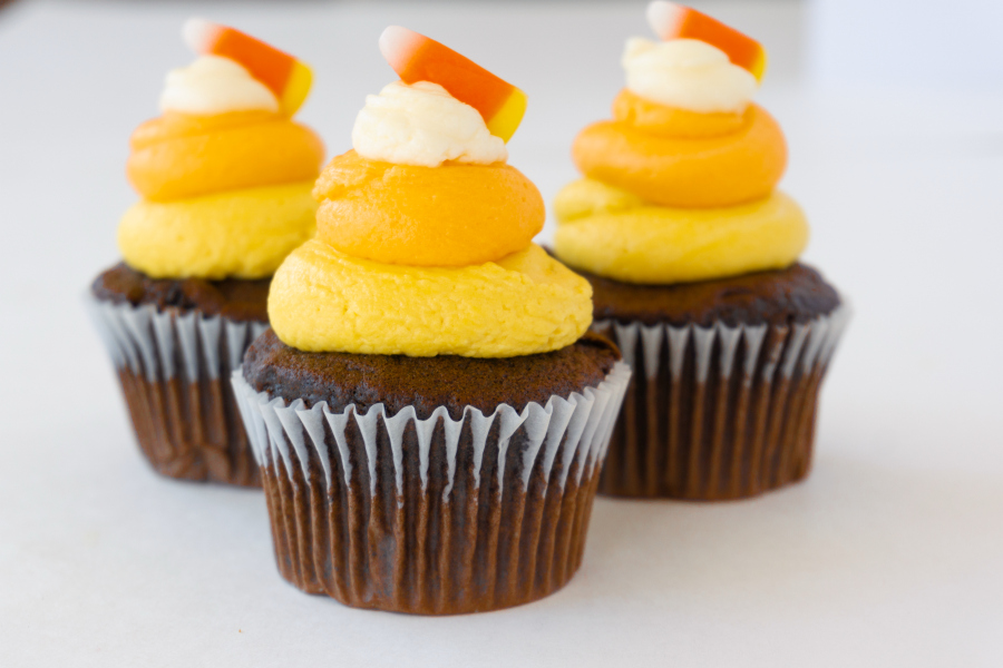 Turn the classic candy corn into these cute and easy Halloween Candy Corn Cupcakes, ideal for class parties or any spooky event.