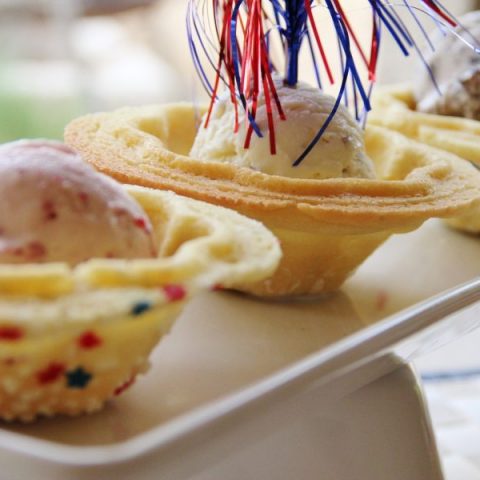 Festive Ice Cream and Cookie Bowls