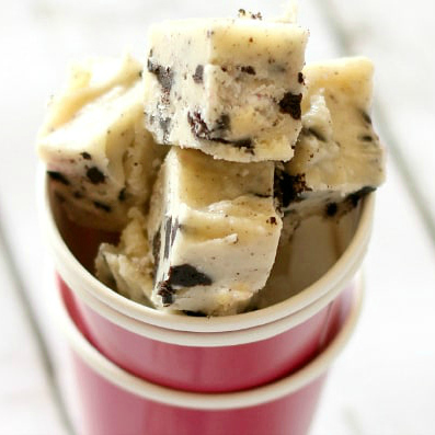 5 Minute Cookies & Cream Fudge