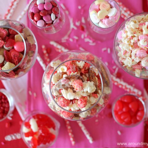 Valentine's Cinnamon Snack Mix