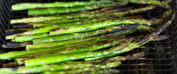 Grilled vegetables are delicious and easy to throw together, just like this grilled asparagus it's such a simple recipe and seriously the Best Grilled Asparagus ever.