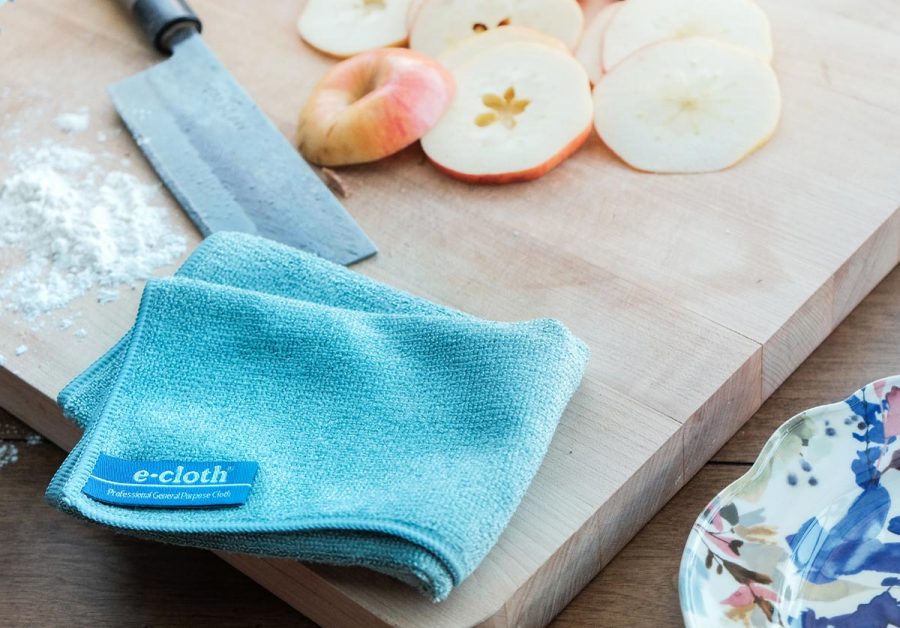 e-cloth on cutting board with chopped apples