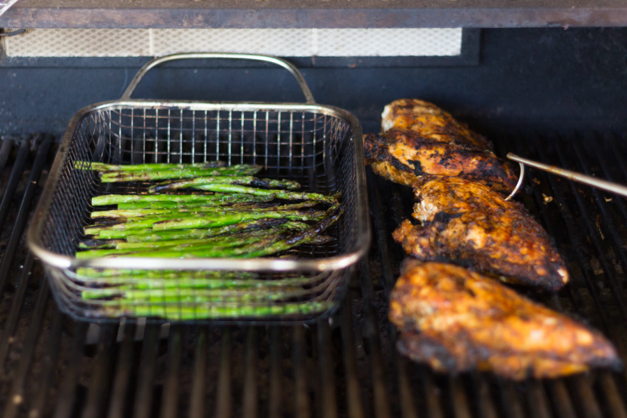 The flavor of this Grilled Creole ChickenÂ is out of this world, plus it only takes 20-30 minutes to marinate before it goes on the grill...so it's a quick recipe for weeknights too!