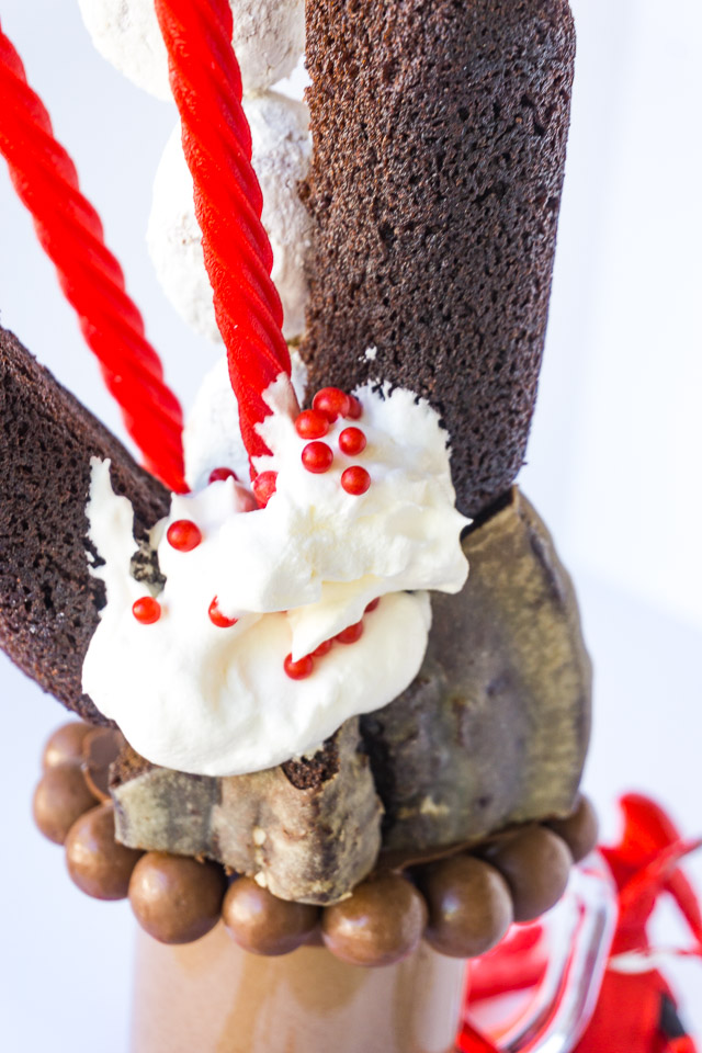 Take a sip of the dark side with my Star Wars Dark Side Freakshake....a chocolate malt milkshake topped with lots of chocolate sweets. #starwars #freakshake #milkshake #disney