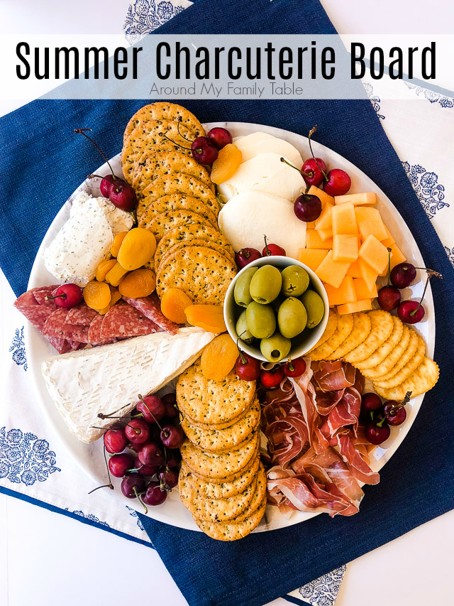 No need to cook this summer, build a beautiful & easy charcuterie board for summer by picking summer produce and lighter cheeses & meats which makes it perfect for light meals or summer entertaining. via @slingmama