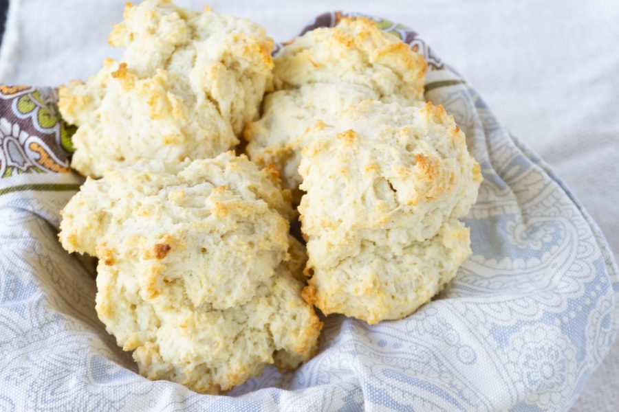 cast iron buttermilk biscuits