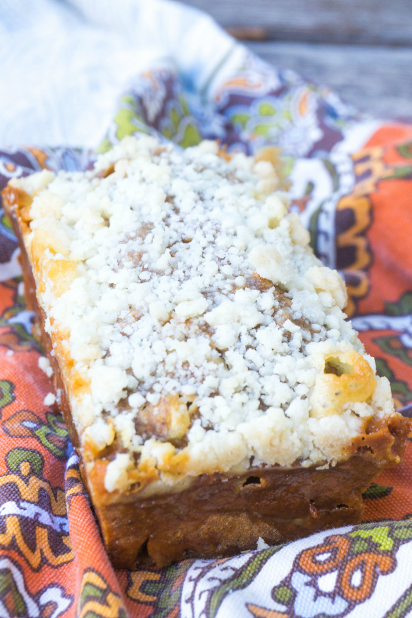 Pumpkin Bread with Streusel Topping