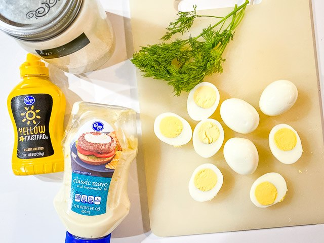 dilled deviled eggs ingredients