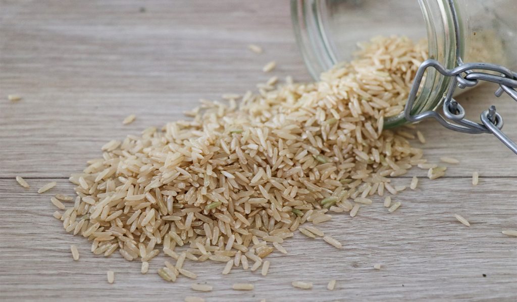 uncooked brown rice